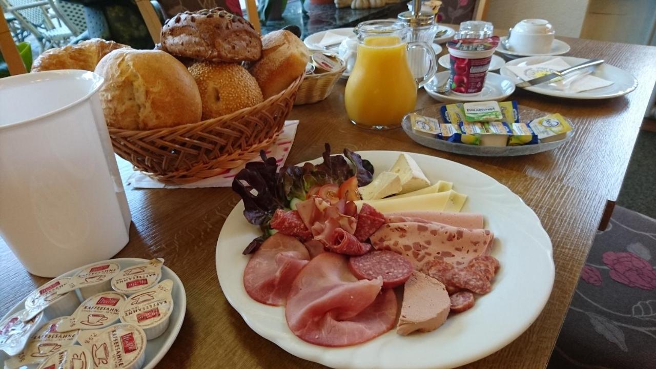 Gaestehaus Cafe Heck Titisee Exterior photo